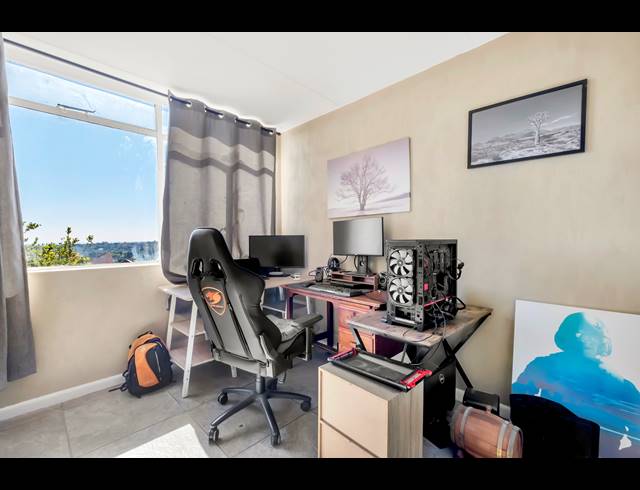 3 BEDROOM APARTMENT FOR SALE IN WINDSOR EAST
